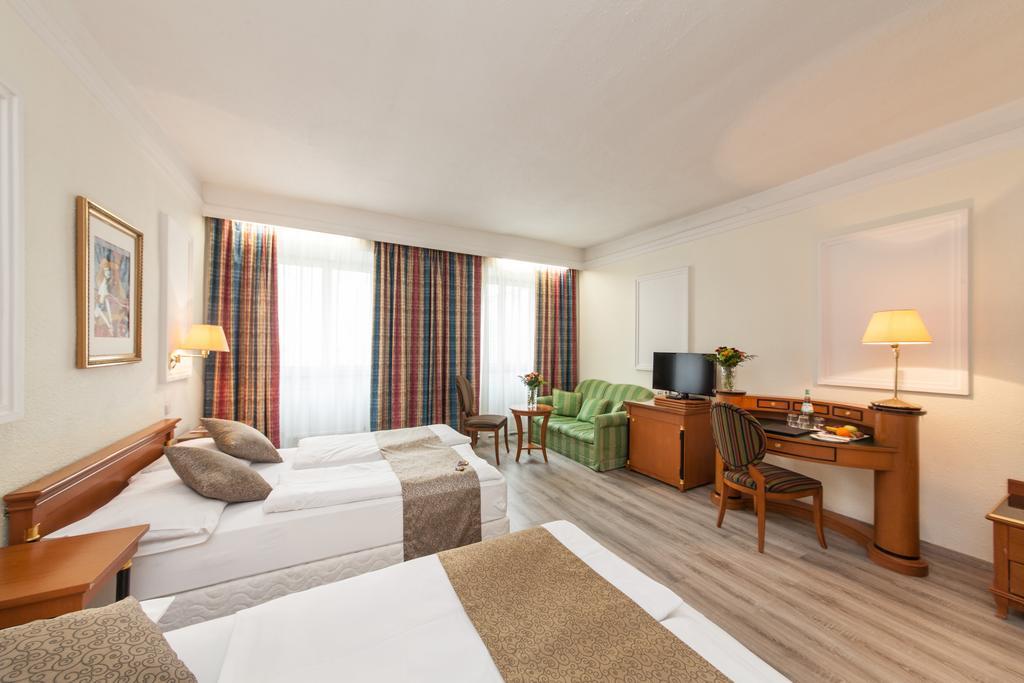Novum Cristall Messe Hotel