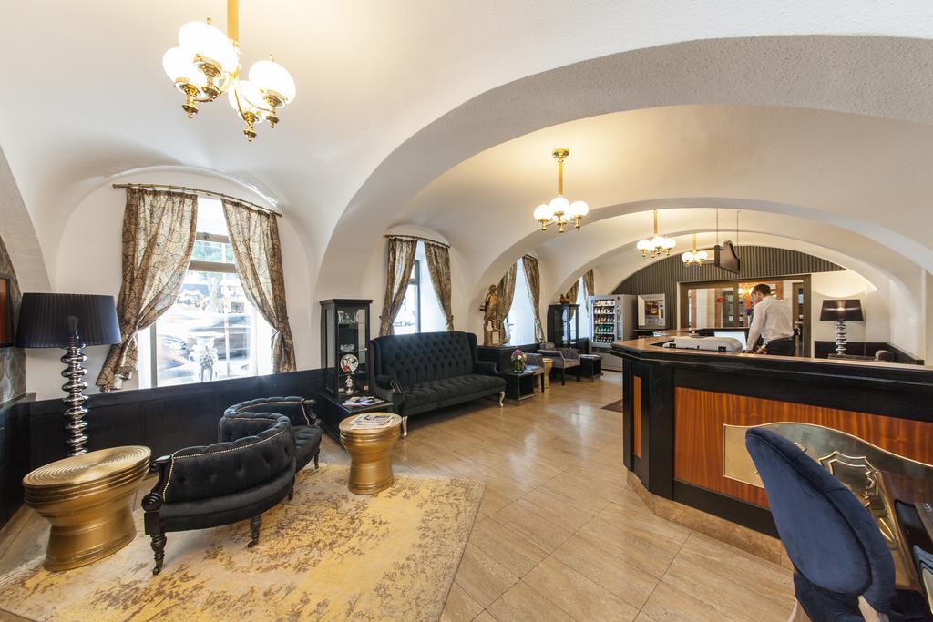 Hotel Novum Cristall Messe 3*